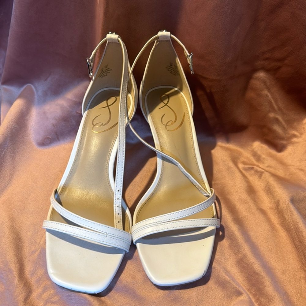 Sam Edelman Peonie Bright White Ankle Strap Open Toe Strappy Kitten Heel Sandals